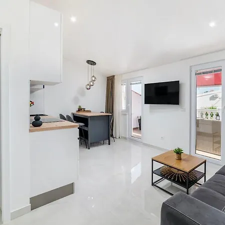 Apartment Sweet