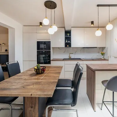 아파트 Sweet 트로기르