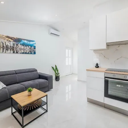 Apartment Sweet *